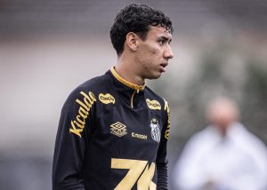 Sem tempo para lamentar, Gabriel Bontempo pede Santos focado no Corinthians