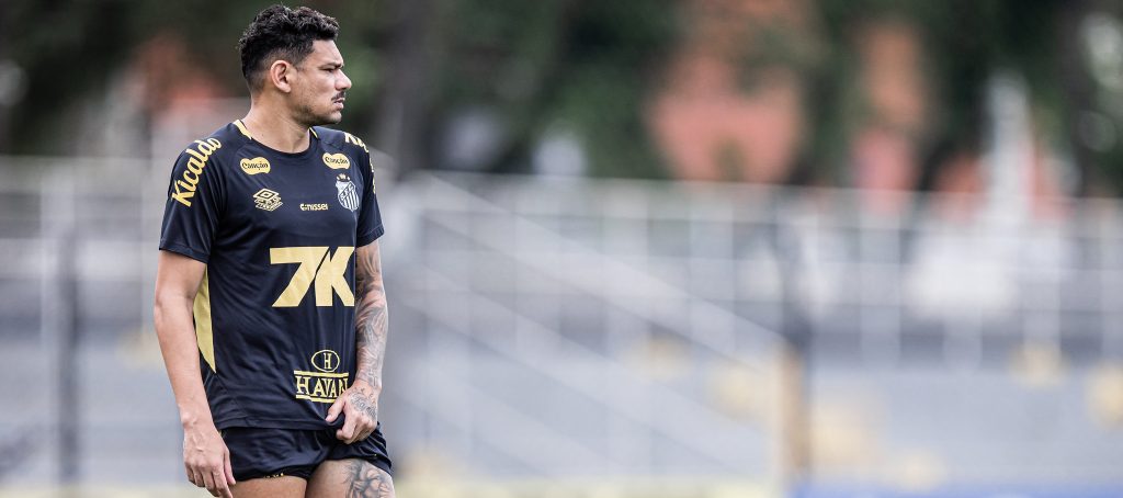 Tiquinho Soares tem desempenho abaixo do esperado com a camisa do Santos