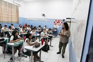 Estudantes de quatro cidades iniciam ano letivo nesta 5ª
