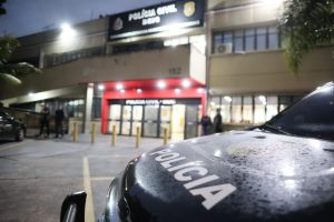 Metanol: rede criminosa de adulteração de bebidas é alvo de operação no Estado de SP