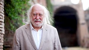 Escritor Húngaro László Krasznahorkai vence o Nobel de Literatura 2025