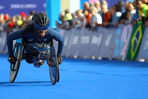 Representando Santos, Vanessa Cristina chega em 8ª na Maratona de Chicago