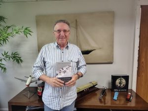 Escritor resgata ficção e memória em novo livro