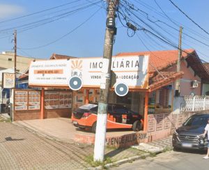 Teto de imobiliária desaba em PG e deixa três feridos