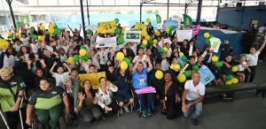Tetracampeã mundial Beth Gomes reúne mais de 200 alunos no ‘Campeão na Escola’