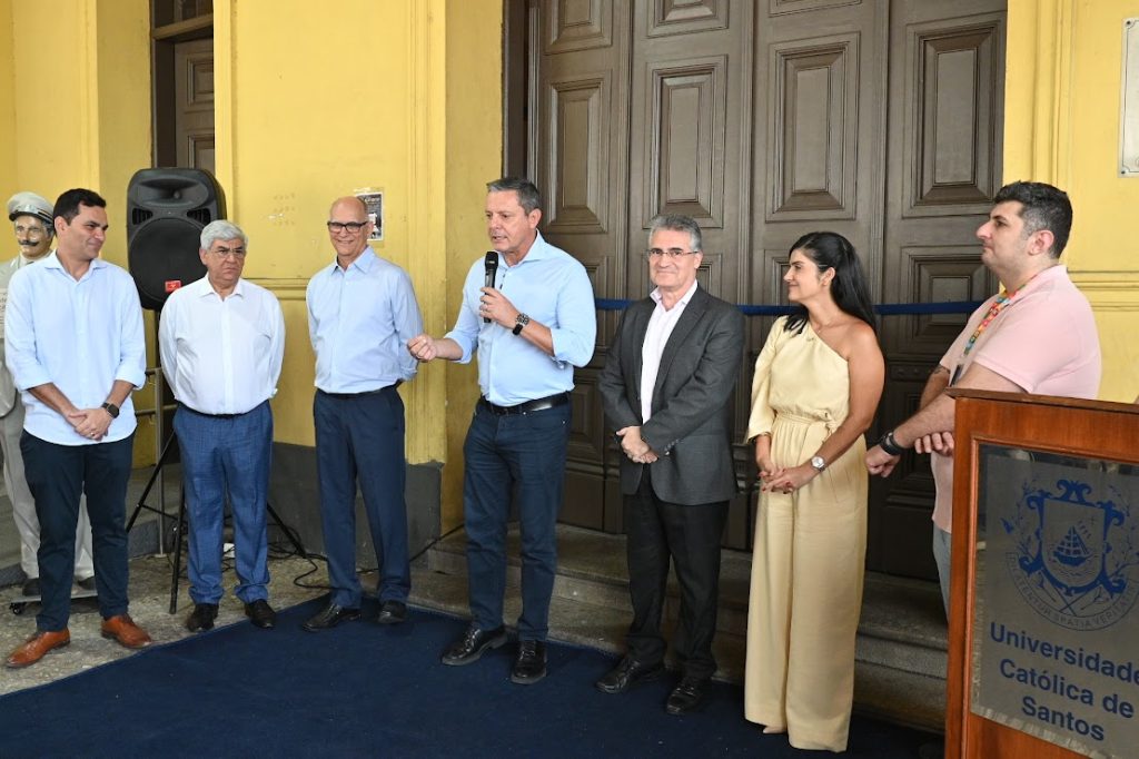Rogério Santos e Papa ´brindam` ao sucesso do Estação Bistrô