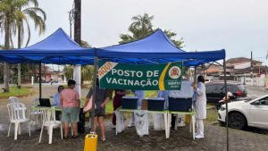 Dia D em Santos aplica mais de 1,6 mil vacinas