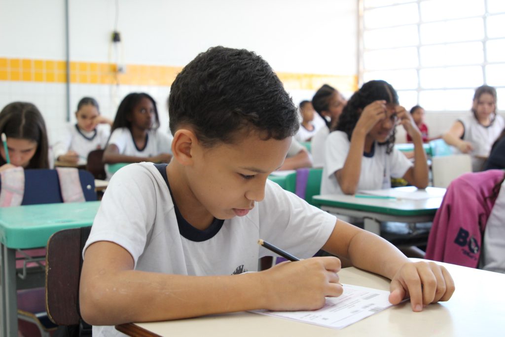 Mais de 97% dos alunos participam da primeira semana do SAEB em SV
