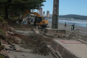 Consertos pós ressaca em Santos vão custar R$ 2,6 milhões
