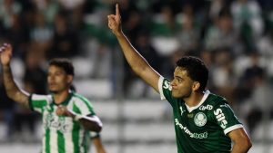 Reservas dão conta do recado, Palmeiras ganha do Juventude e sustenta a ponta do Brasileirão