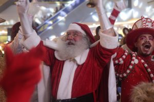 Papai Noel chega ao Praiamar Shopping e abre temporada natalina