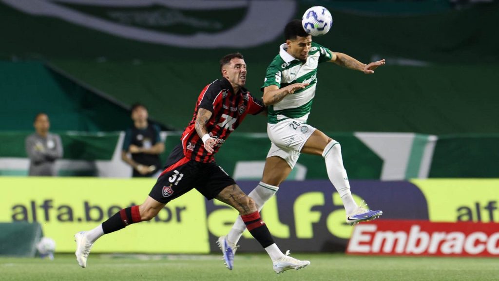 Palmeiras faz jogo pobre e empata com o Vitória pelo Brasileirão