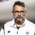 Alexandre Mattos detalha situação financeira e reunião com elenco do Santos