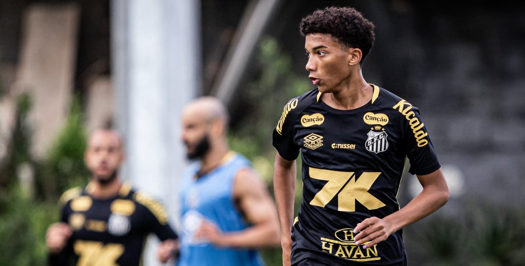 Com números irregulares, Robinho Jr. começa a convencer o técnico Juan Pablo Vojvoda