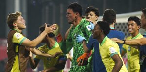 Goleiro da base do Santos brilha na seleção e classifica o Brasil na Copa do Mundo sub-17