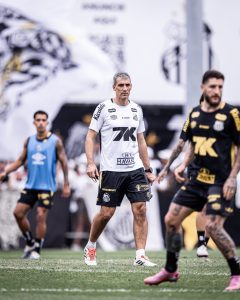 Vojvoda pede para Santos manter o foco até o fim: ‘Tem de seguir atitude e raça’