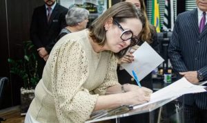 Corregedoria do TRT investiga caso da juíza que conseguiu se formar em Medicina