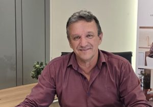 Enquanto ‘Marvin’ tocava no rádio…