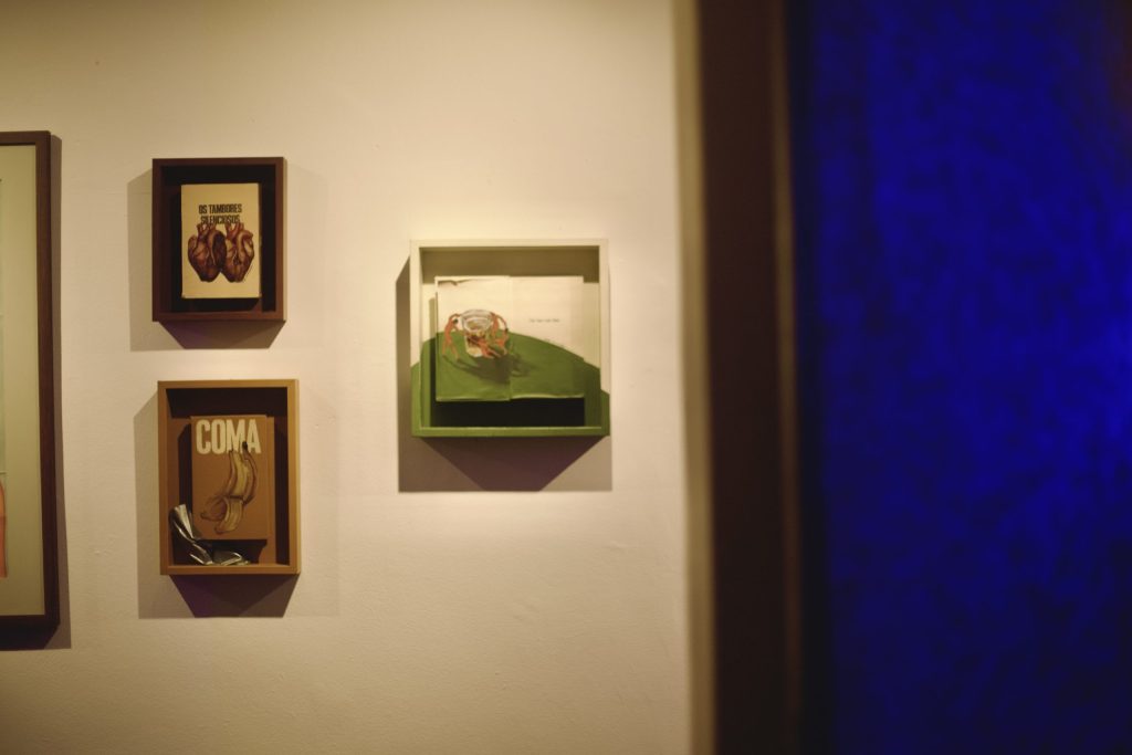 Artista visual santista investiga o tempo em exposição inédita
