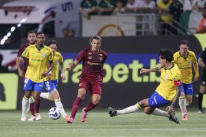 Palmeiras decepciona, fica no 0 a 0 e vê título mais longe