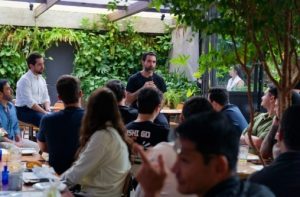 IFood e Sinhores firmam parceria para capacitar empresários