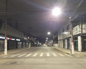 Santos chega a 13 bairros totalmente iluminados por LED