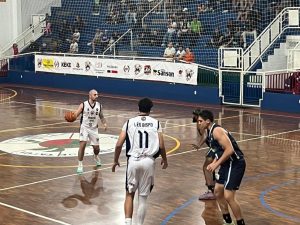 Basquete Santos / Fupes tem jogo decisivo contra o Tatuí neste sábado