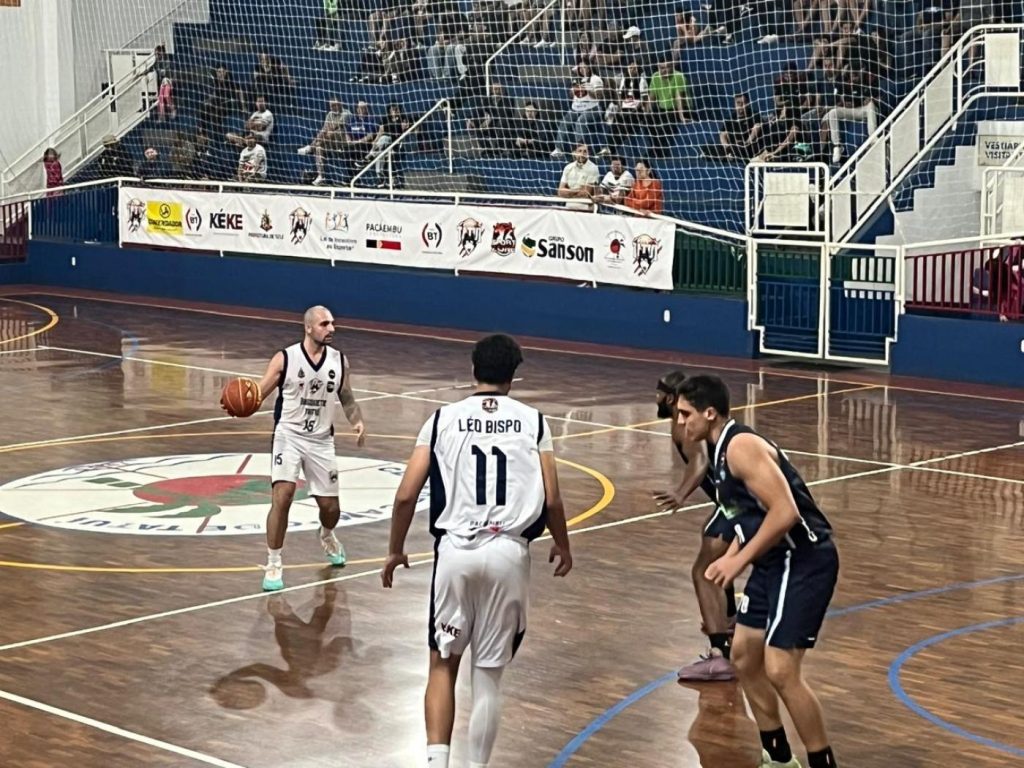Basquete Santos vai para terceira partida da decisão do Paulista