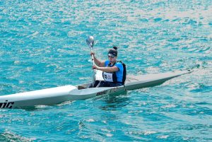 Canoísta de Santos busca novo título brasileiro e vaga para o mundial, no Paraná