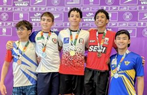 Nadadores de Praia Grande dominam campeonato paulista e sobem no pódio 12 vezes