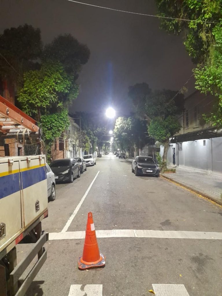 Santos supera 70% de iluminação modernizada com LED