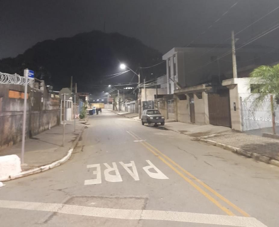 Santos atinge 11 bairros com iluminação 100% em LED | Jornal da Orla