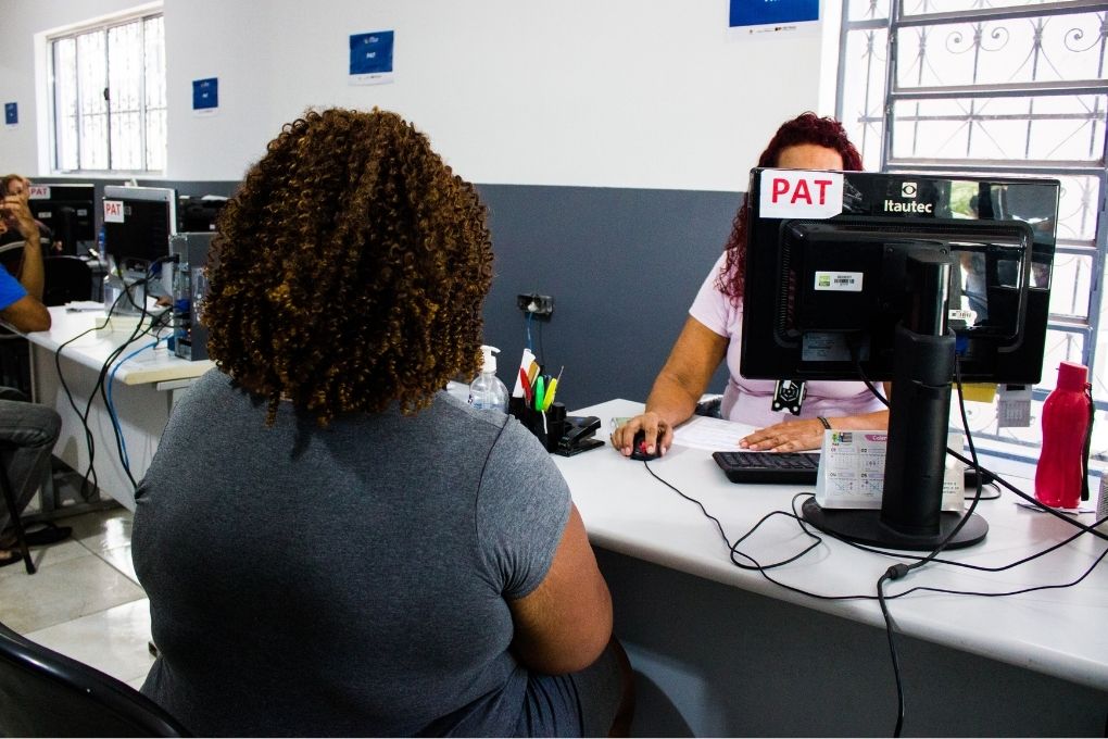 PAT de São Vicente abre mais de 300 vagas de emprego em diversas áreas