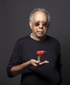 Morre Jards Macalé, músico que ganhou fama de ‘maldito’ na MPB, aos 82 anos