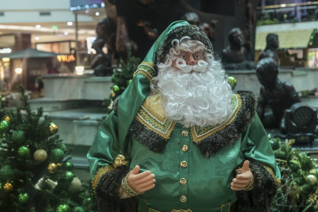 Clima de Natal toma conta dos shoppings da Baixada Santista