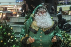 Clima de Natal toma conta dos shoppings da Baixada Santista