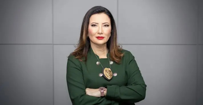 Delegada assume vaga na Assembleia e almeja ficar “por vários mandatos” | Jornal da Orla