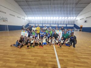 Vila Penha é campeã no torneio infantil de futsal das Vilas Criativas de Santos