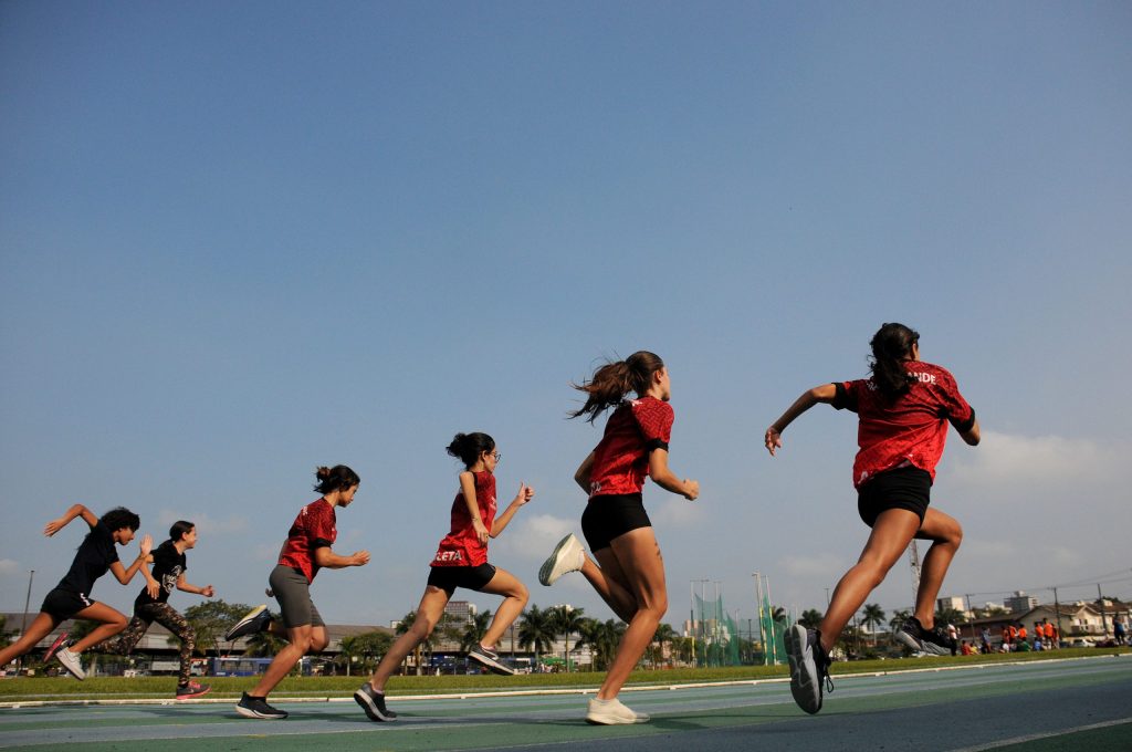 Jovens atletas da Praia Grande garantem 10 medalhas na Fase Regional do Pro Atletismo