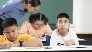 A verdadeira porta de entrada para a sociedade é o sistema de educação