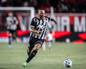 Artilheiro da temporada, Guilherme se despede do Santos e parte rumo à MLS