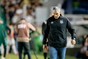 Vojvoda comemora resultado do Santos e enaltece Neymar: “Brindou um espetáculo muito bom”