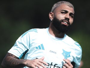 Santos acerta com Gabigol por empréstimo até dezembro de 2026 