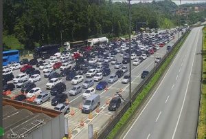 Trânsito segue intenso no Sistema Anchieta-Imigrantes