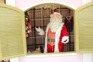 ‘Papai Noel Se Importa’ recebe crianças com TEA