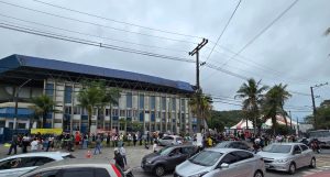 Quase mil pessoas conseguem emprego após feirão em Guarujá