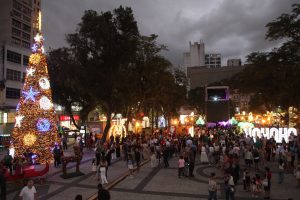 Natal Criativo realiza última apresentação do ano