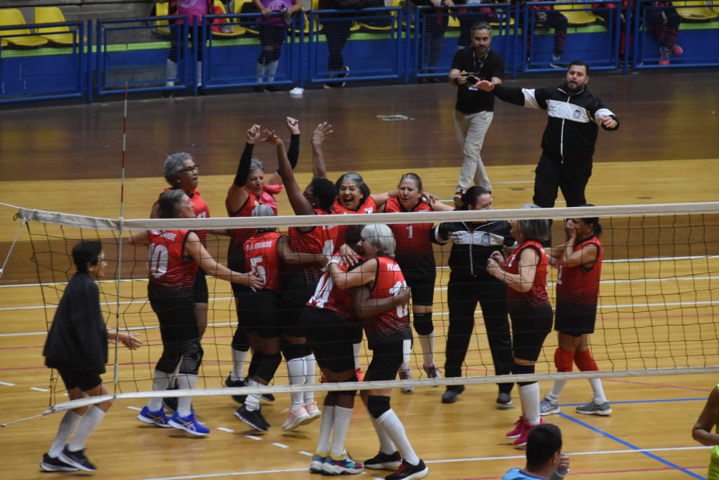 Time PG de vôlei adaptado brilha no Estadual e se classifica para a final nacional