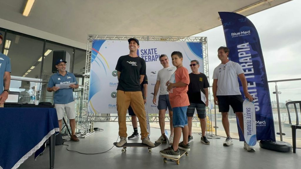 “Rayssa Leal inspira nova geração de skatistas”, afirma Bob Burnquist em Santos