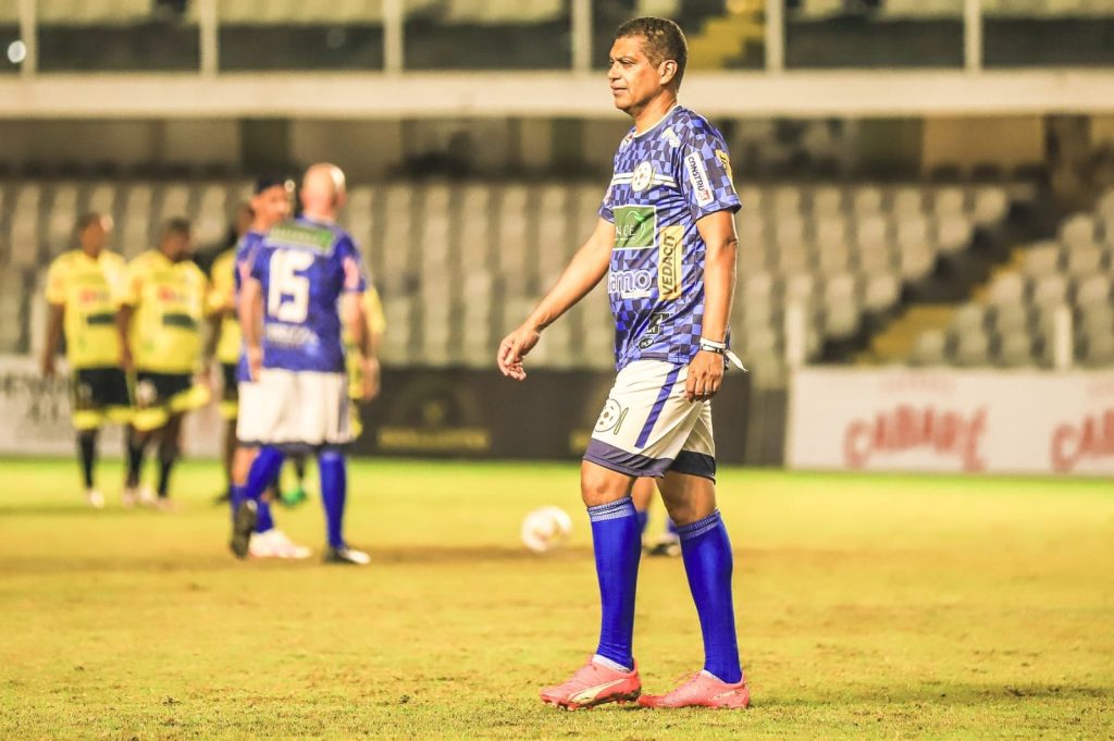 Jogo beneficente Natal Sem Fome é adiado em Santos